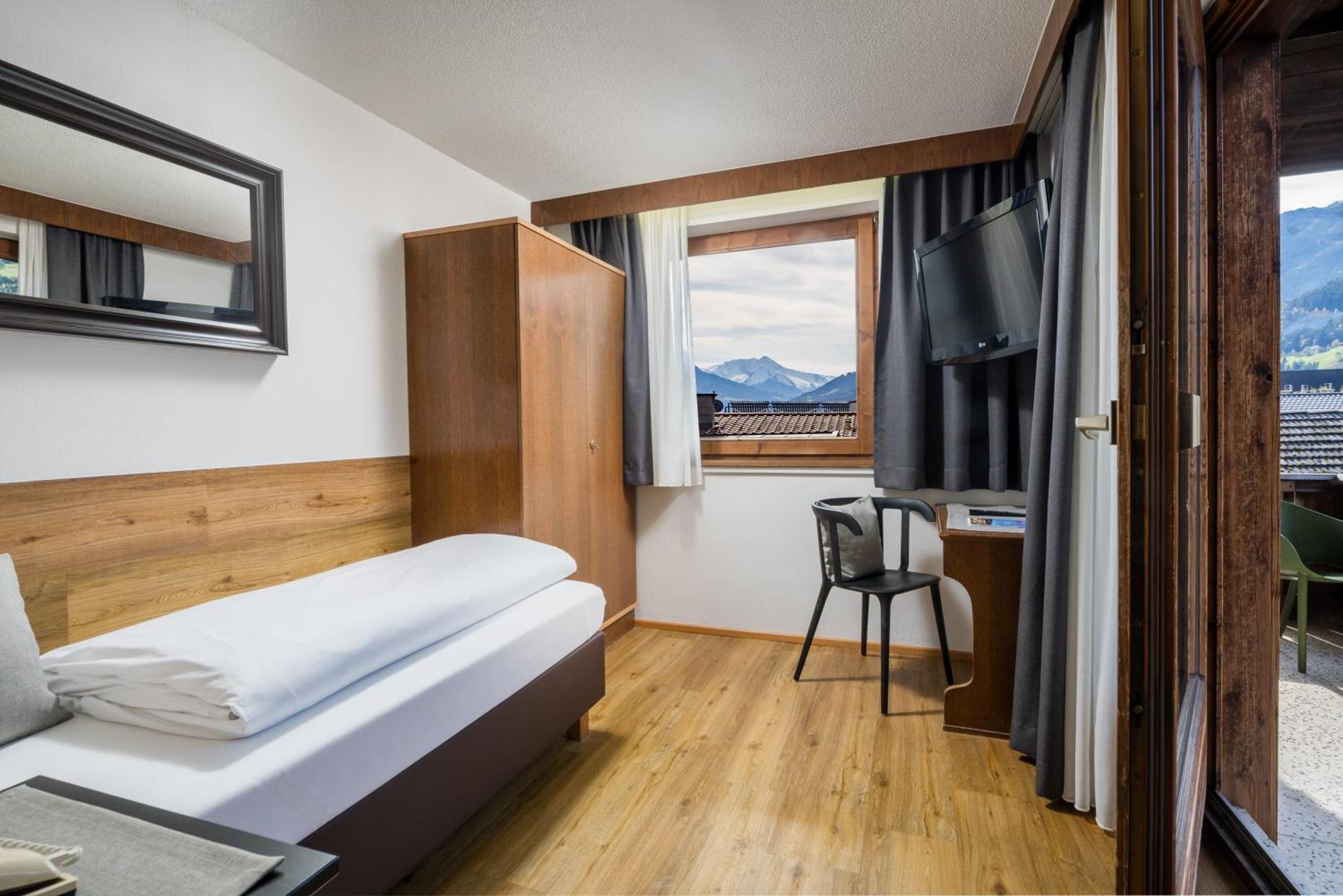 Hotel Standlhof Zillertal Удернс Екстер'єр фото